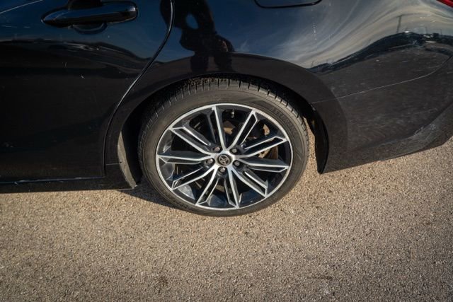 Used 2021 Toyota Avalon Touring w/ Advanced Safety Package image 7