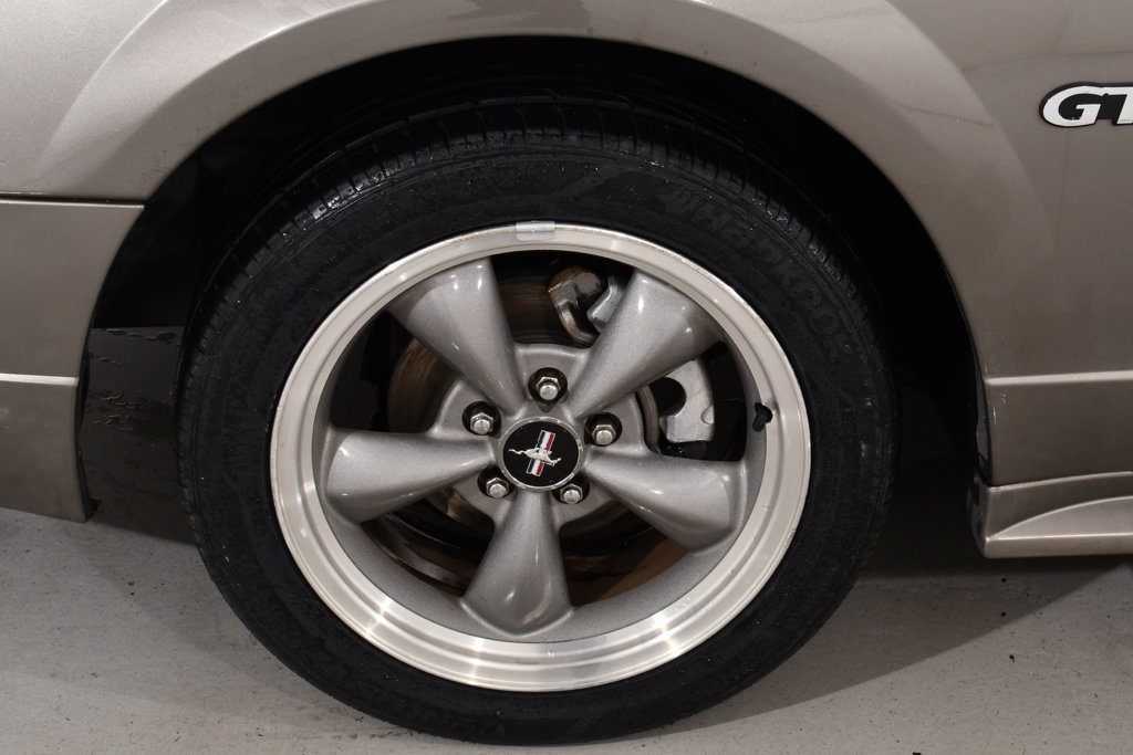 Used 2001 Ford Mustang GT RWD image 22