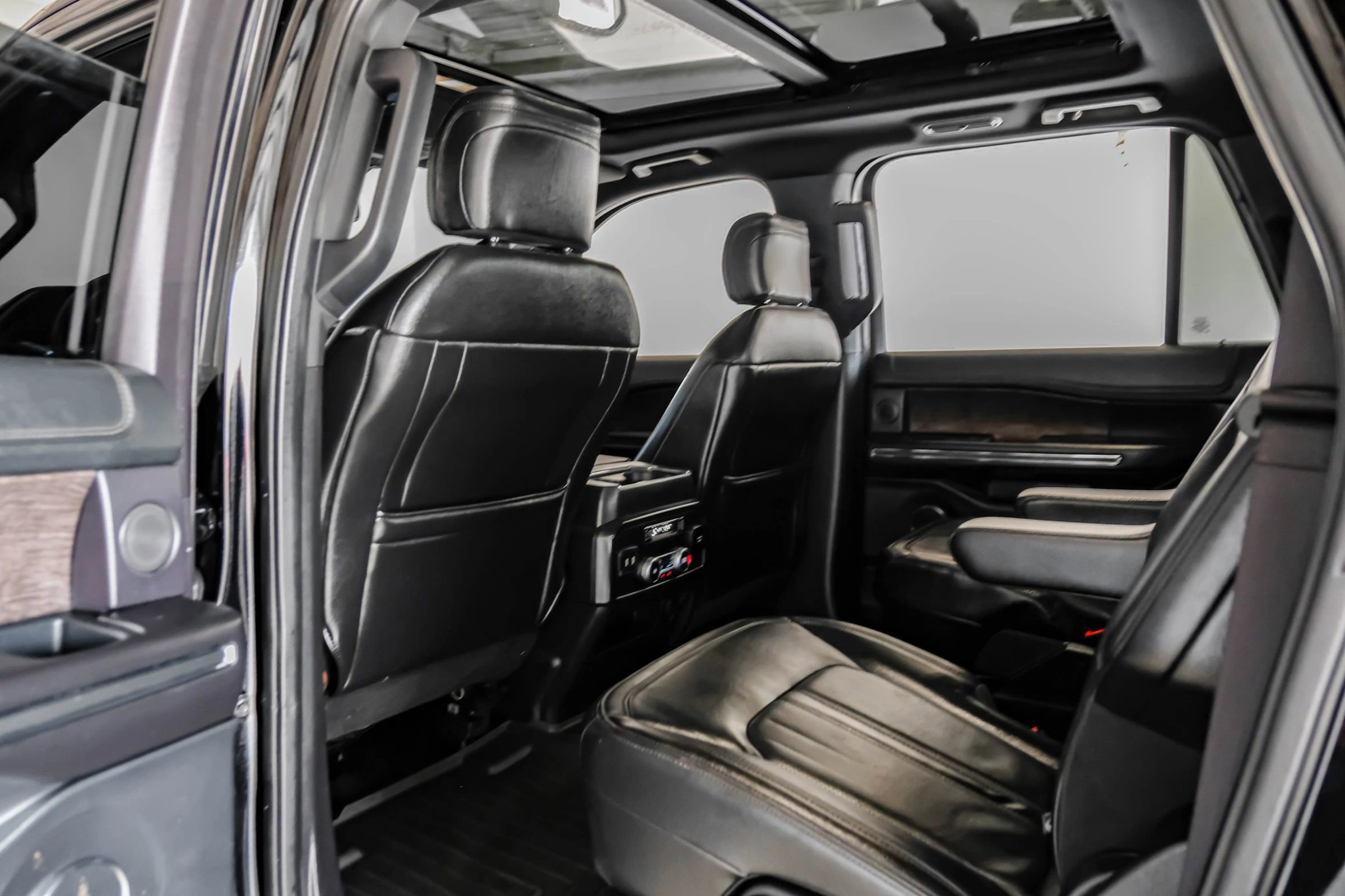 Used 2018 Ford Expedition Max Limited w/ Equipment Group 302A image 35