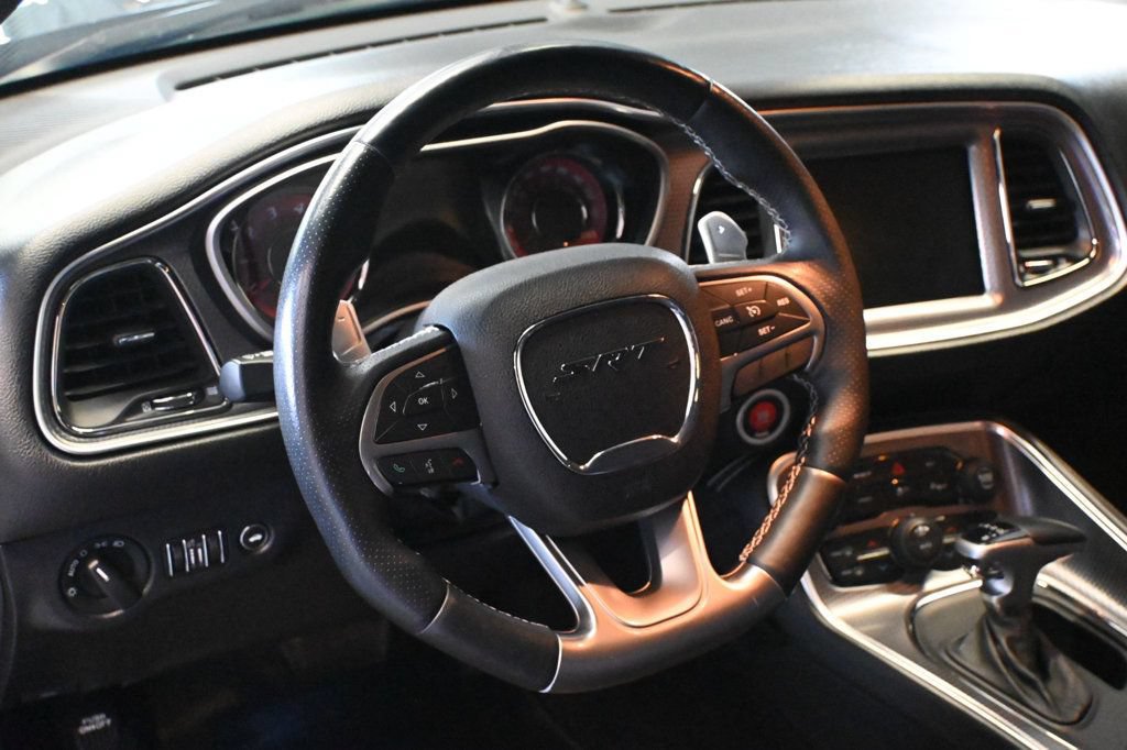 Used 2015 Dodge Challenger SRT Hellcat RWD image 11