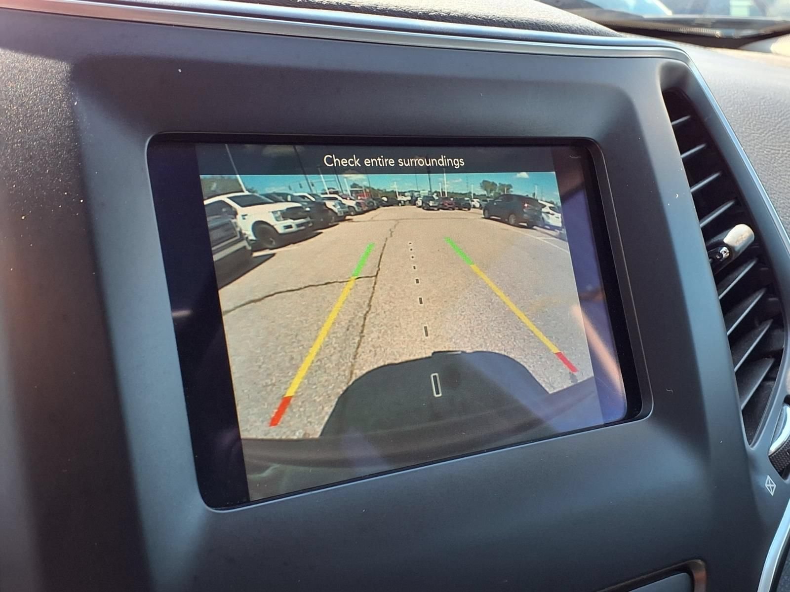 Used 2020 Jeep Cherokee Latitude Plus FWD image 24