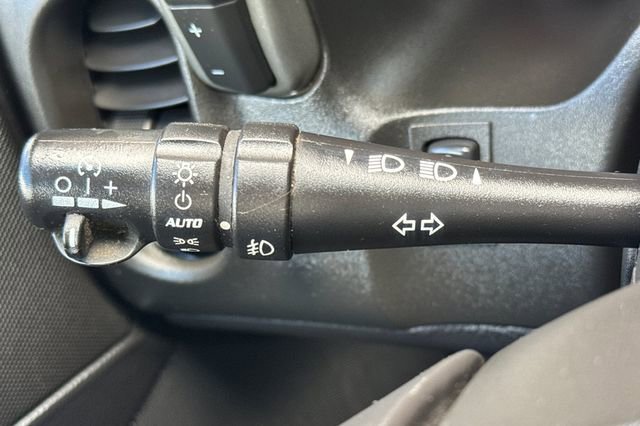 Used 2005 Chevrolet Corvette Convertible w/ Preferred Equipment Group image 33