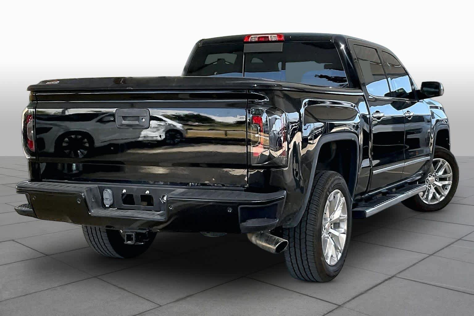 Used 2015 GMC Sierra 1500 Denali w/ Driver Alert Package AWD/4WD image 12