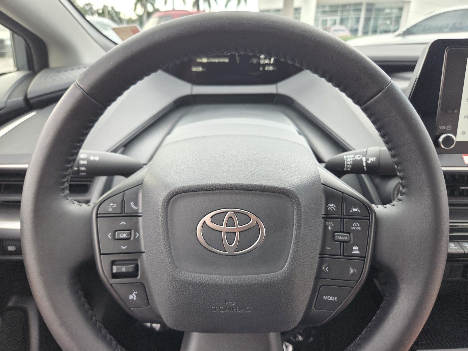 Used 2024 Toyota Prius LE FWD image 23