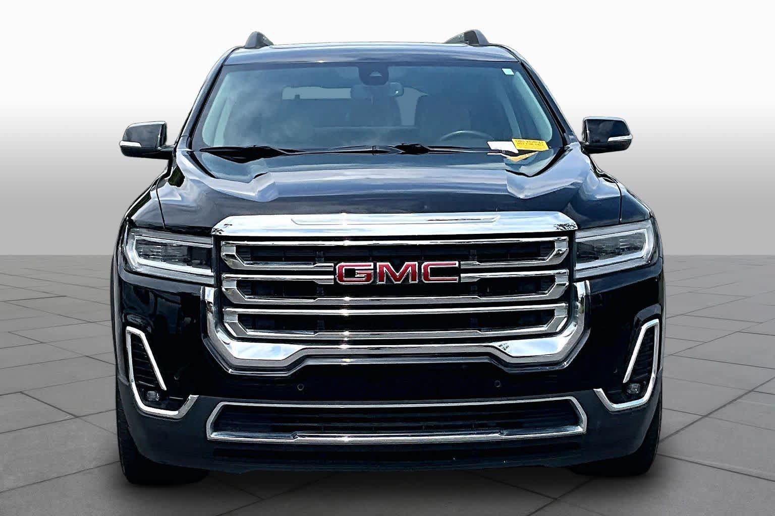 Used 2022 GMC Acadia SLT w/ Preferred Package FWD image 4