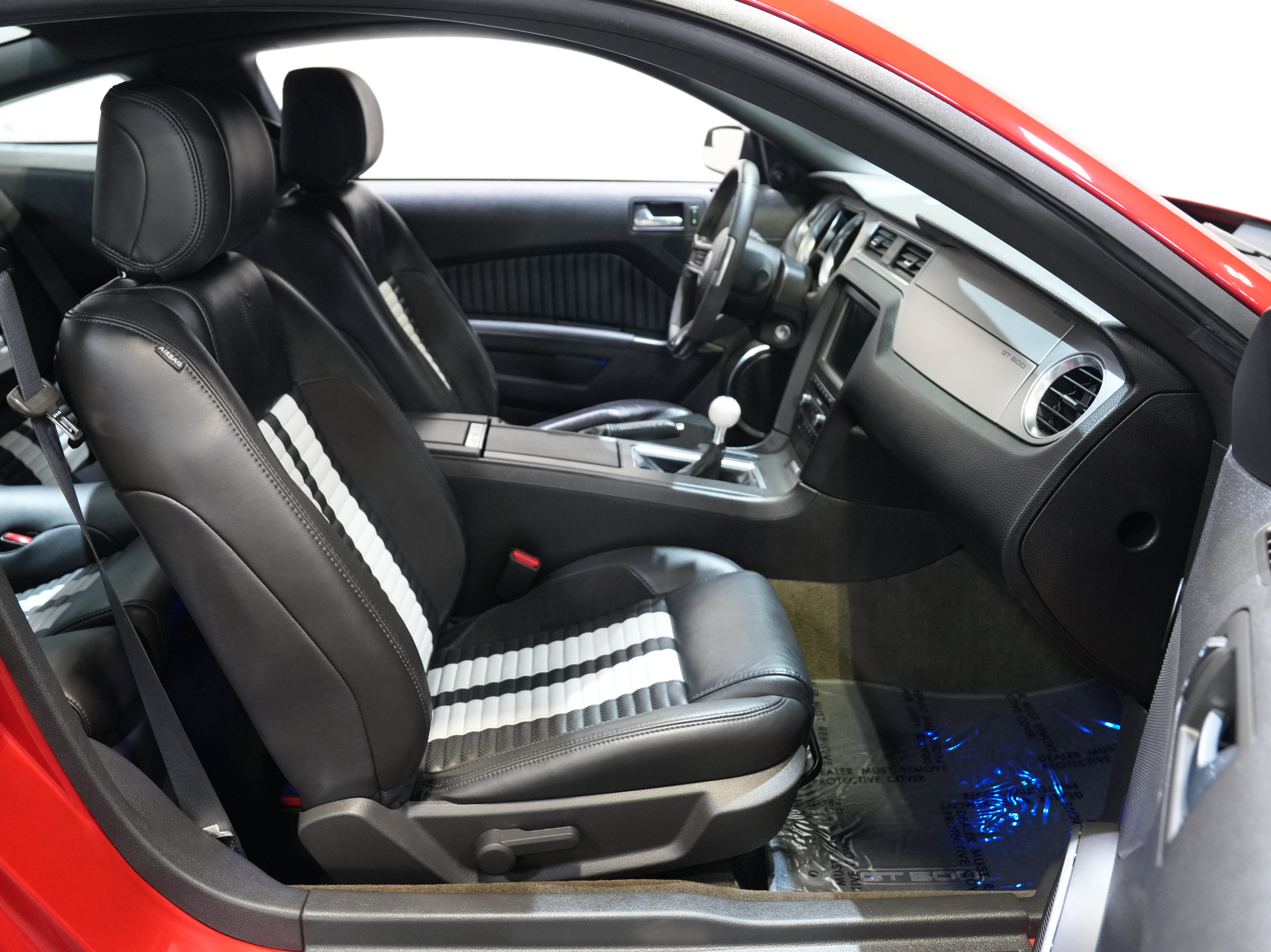 Used 2013 Ford Mustang Shelby GT500 w/ Electronics Pkg RWD image 30
