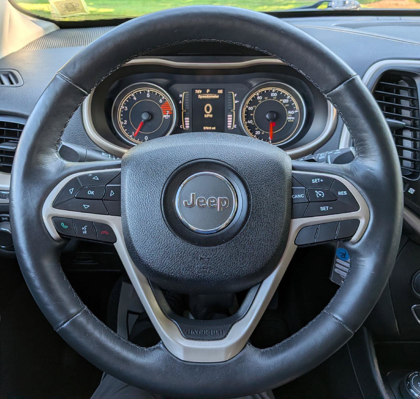 Used 2016 Jeep Cherokee Sport w/ Cold Weather Group AWD/4WD image 15