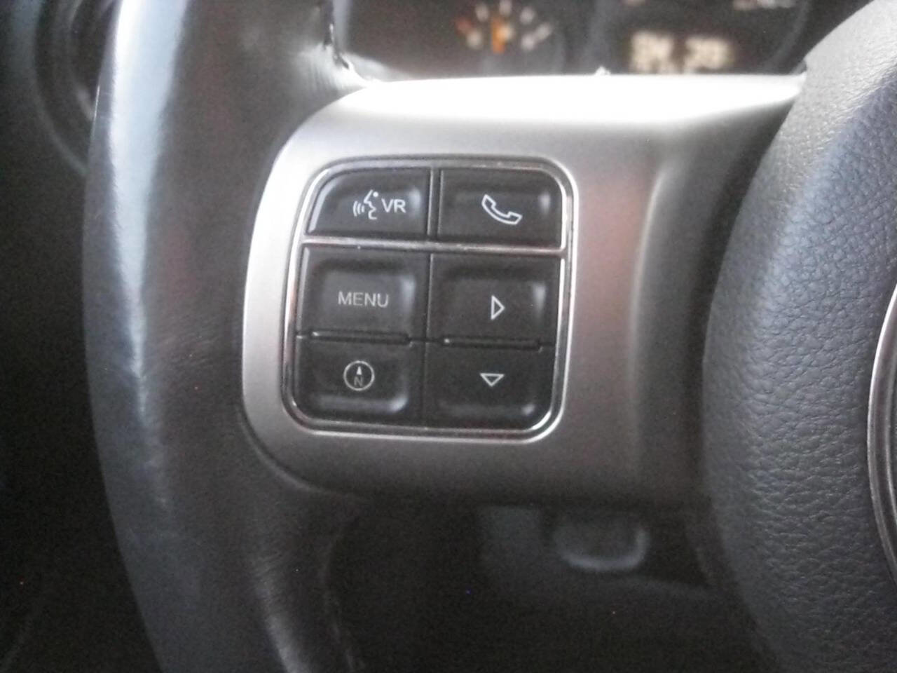 Used 2016 Jeep Patriot Latitude image 24