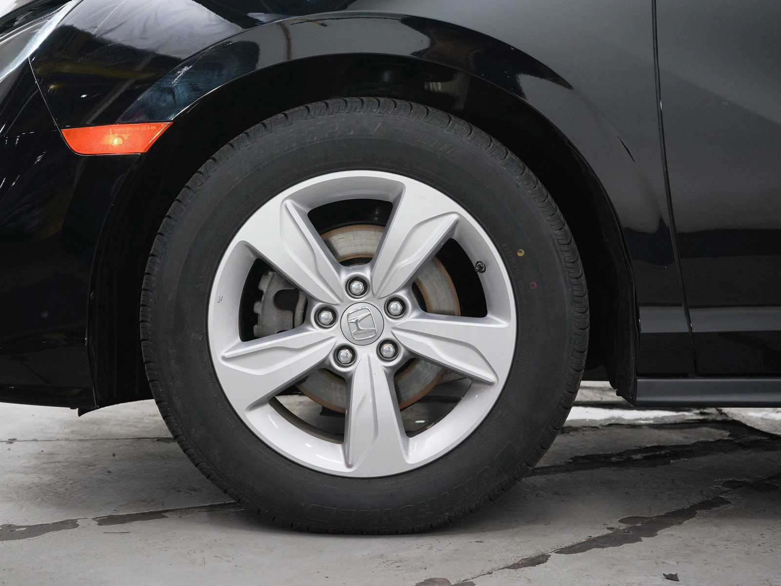 Used 2019 Honda Odyssey EX image 28