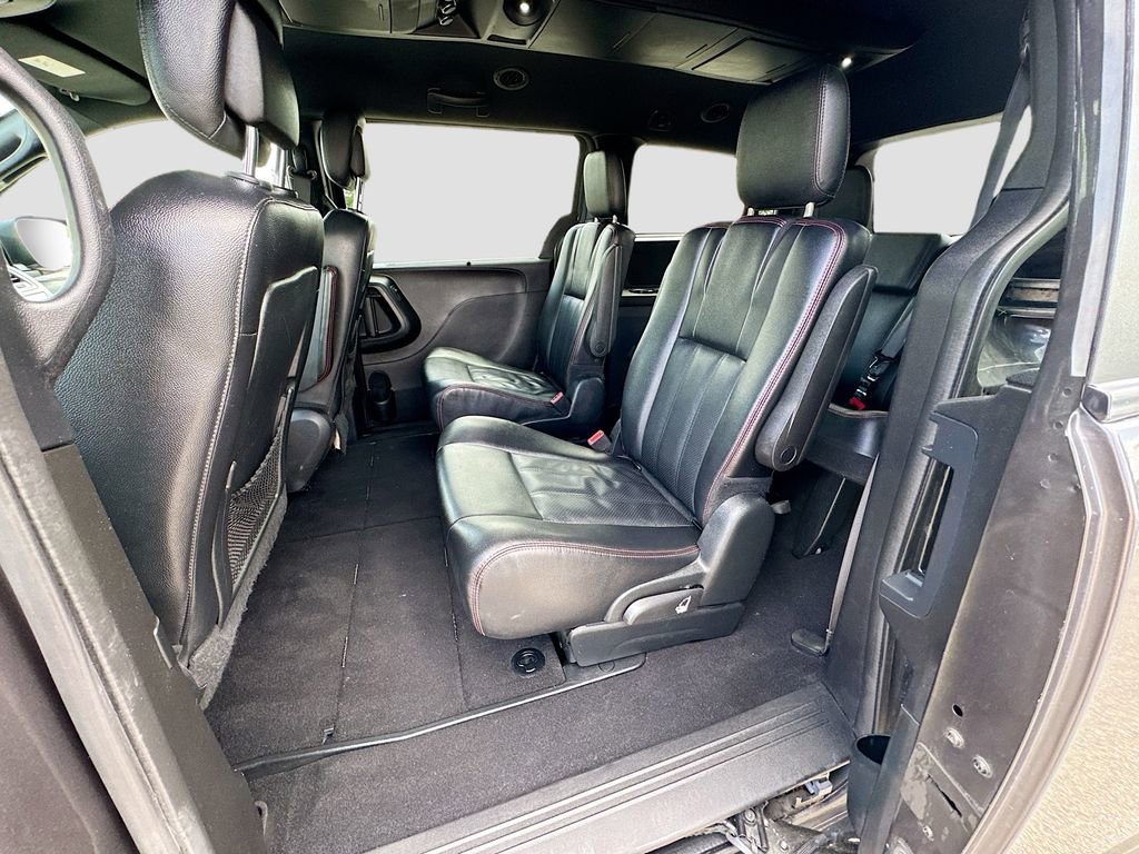 Used 2019 Dodge Grand Caravan GT image 28