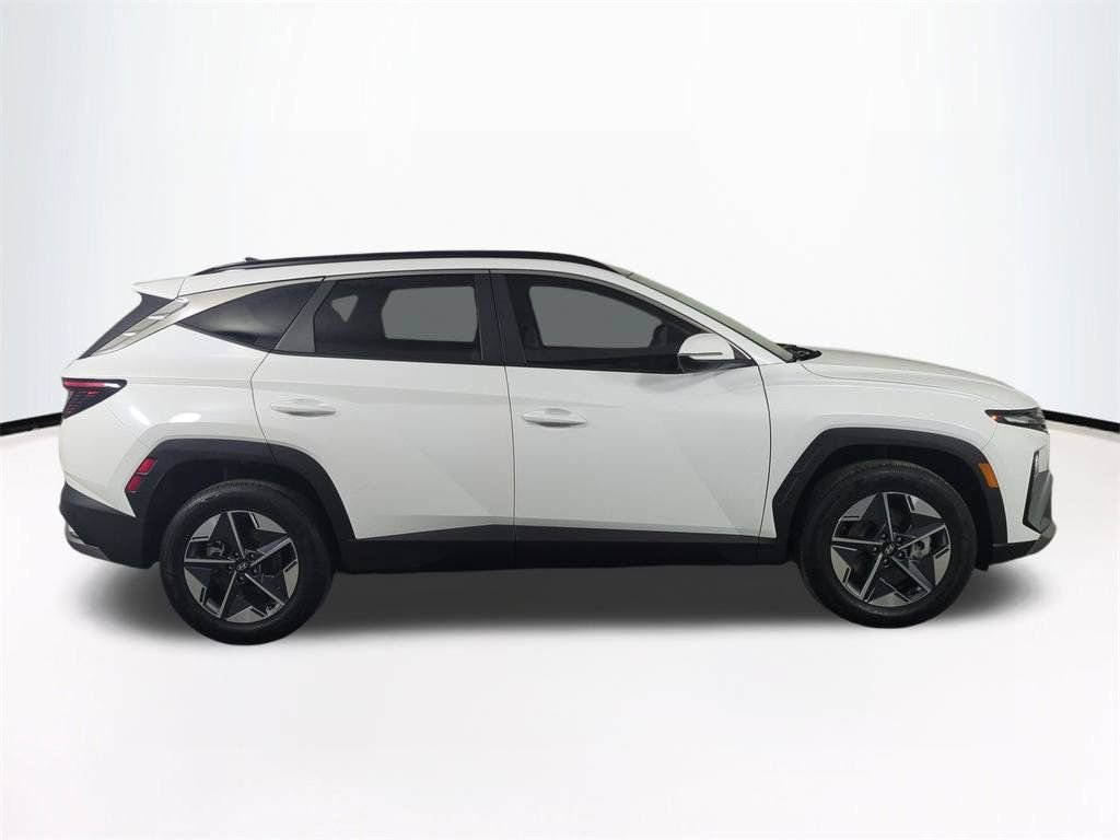 Used 2025 Hyundai Tucson SEL AWD/4WD image 4