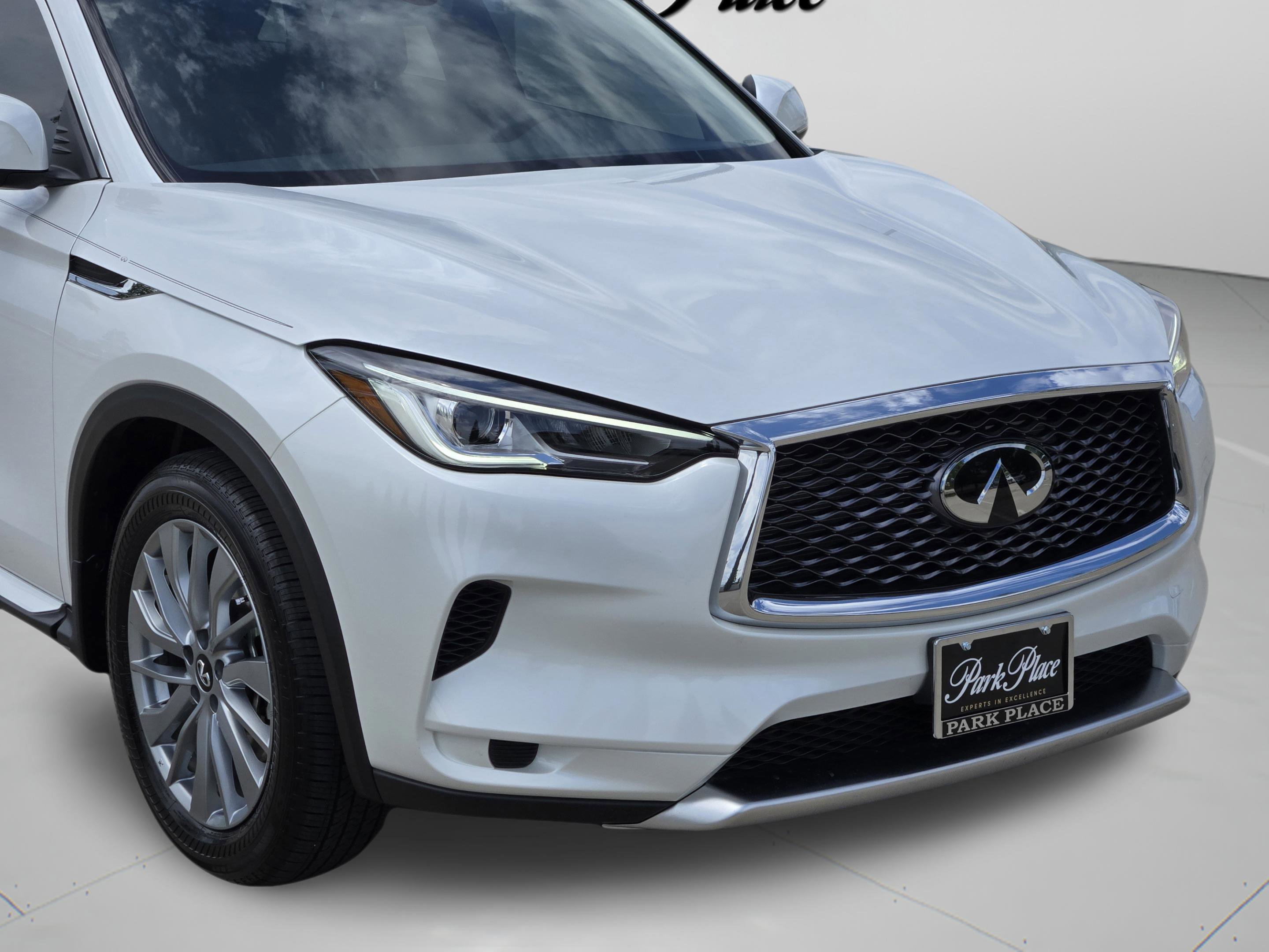 Used 2025 INFINITI QX50 Luxe AWD/4WD image 35