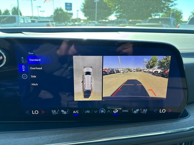 New 2026 Chevrolet Suburban High Country w/ Sun And Tow Package AWD/4WD image 29