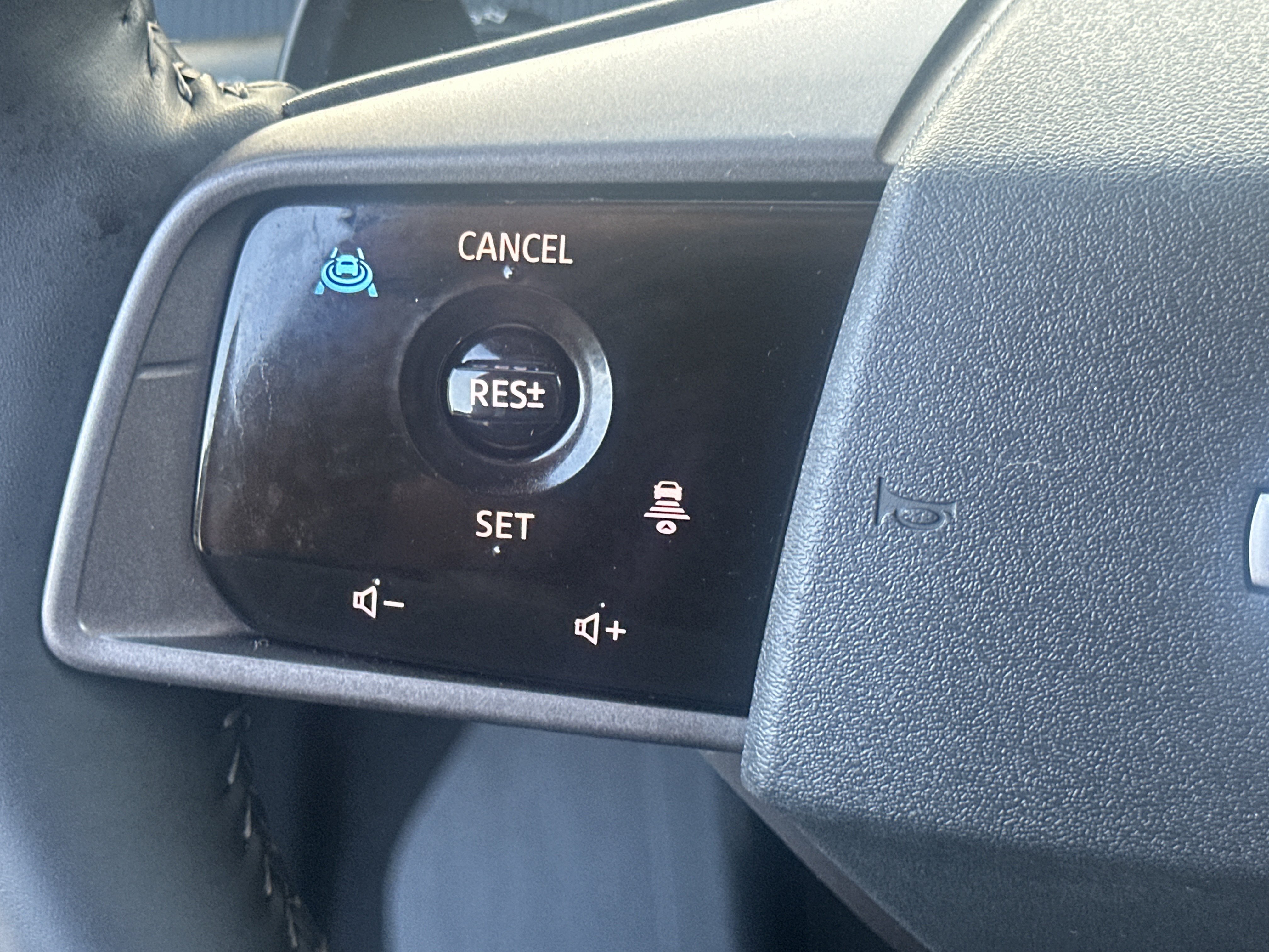 Used 2025 Nissan Murano SV AWD/4WD image 24
