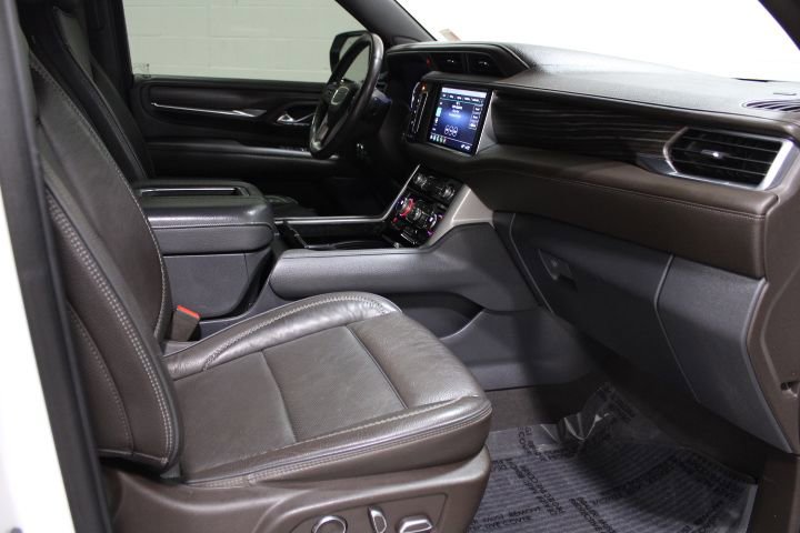 Used 2021 GMC Yukon XL Denali w/ Denali Ultimate Package image 33