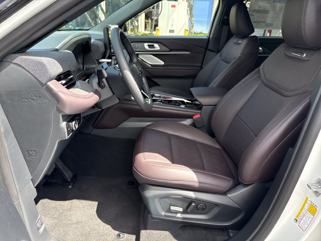 New 2026 Ford Explorer Platinum RWD image 20