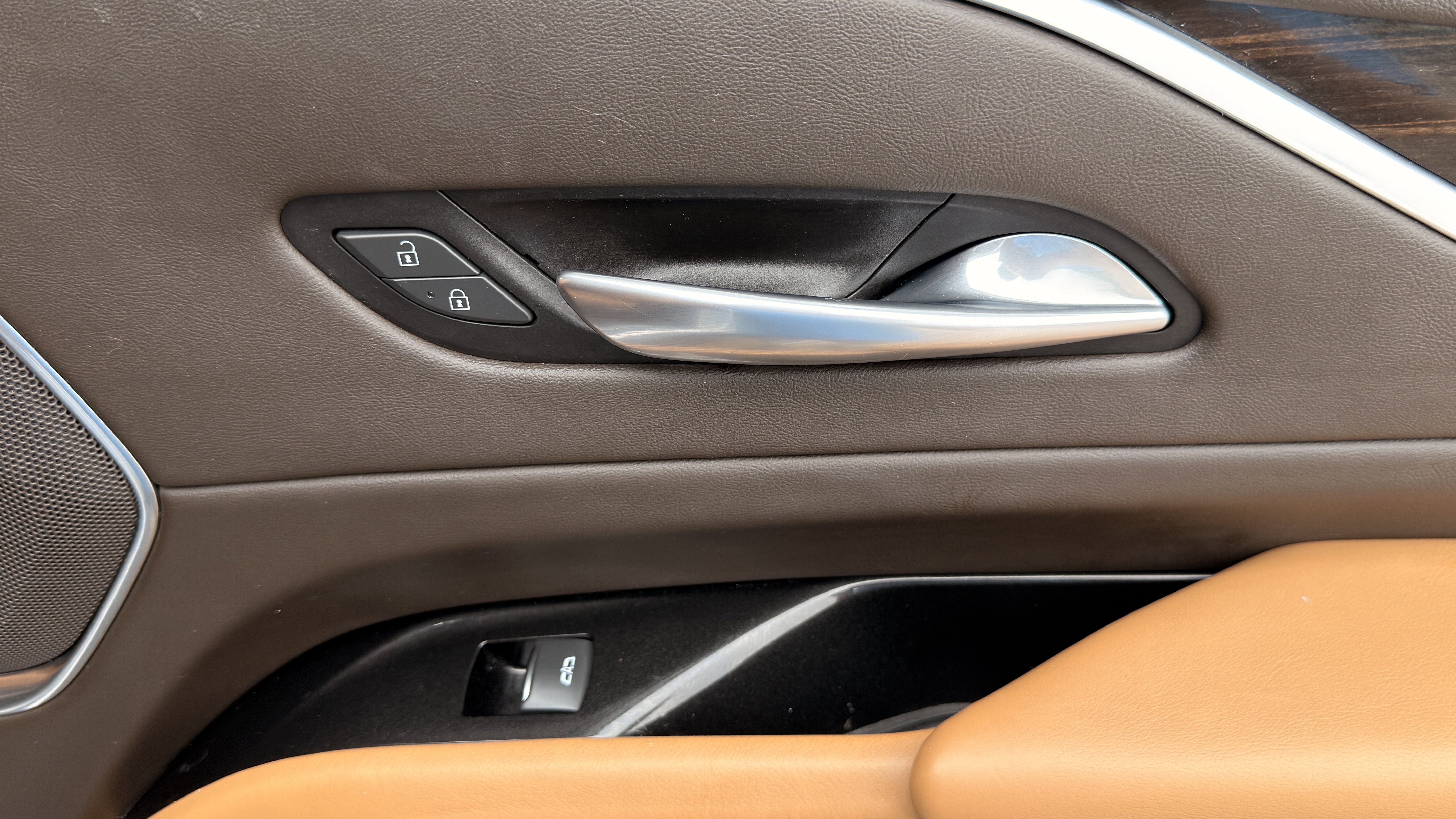 Used 2021 Cadillac Escalade ESV Premium Luxury image 48