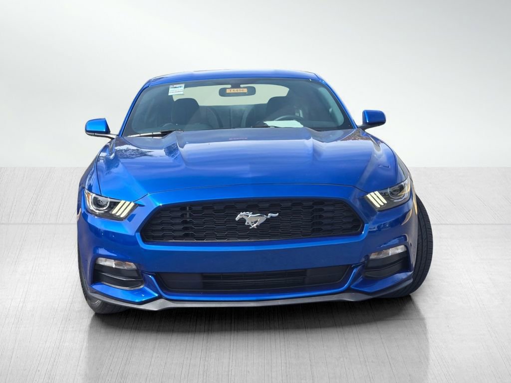 Used 2017 Ford Mustang Coupe image 2