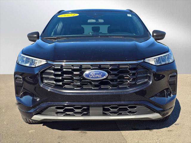Used 2024 Ford Escape ST-Line image 8