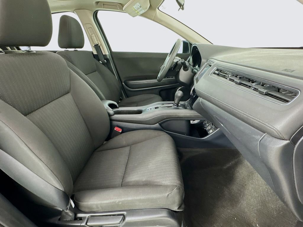 Used 2018 Honda HR-V EX image 39