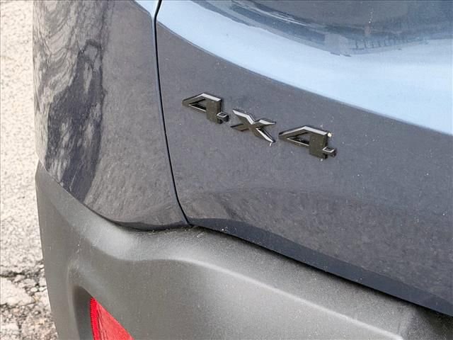 Used 2022 Jeep Renegade Altitude AWD/4WD image 11