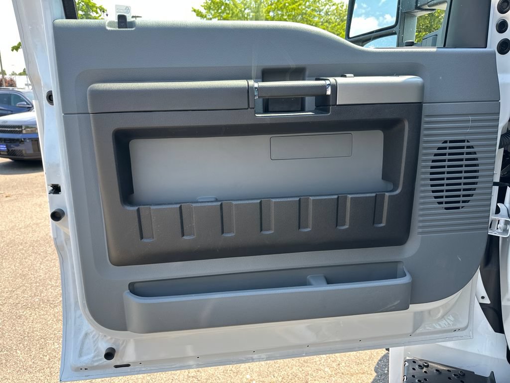 New 2027 Ford F650 2WD Regular Cab Super Duty image 11