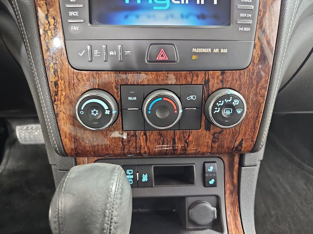 Used 2014 Chevrolet Traverse LT w/ All-Star Edition image 30