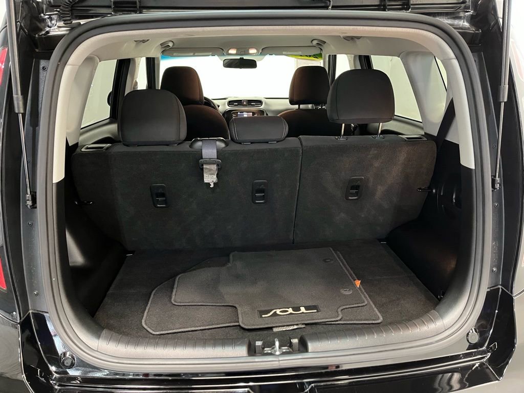 Used 2019 Kia Soul image 19