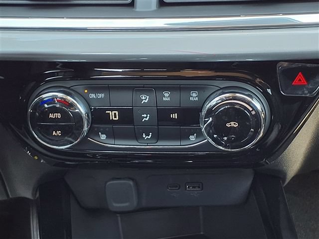 New 2026 Chevrolet Trax LT w/ LT Convenience Package FWD image 9
