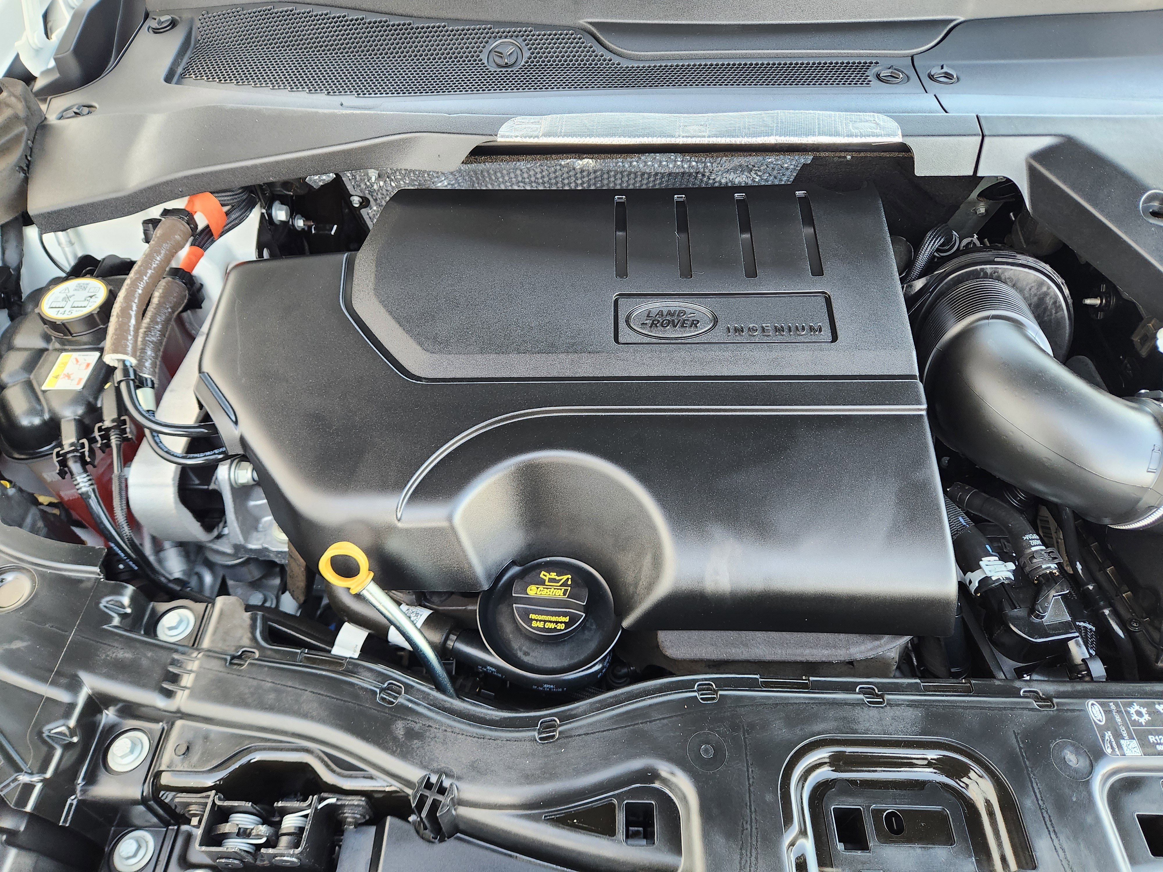 Used 2025 Land Rover Discovery Sport Dynamic SE image 34