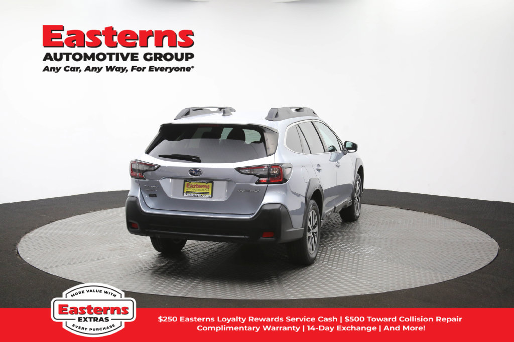Used 2023 Subaru Outback Premium AWD/4WD image 40