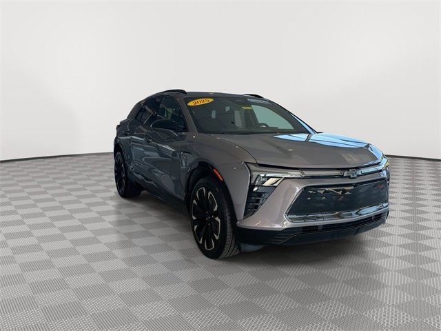 Certified 2025 Chevrolet Blazer EV RS image 2