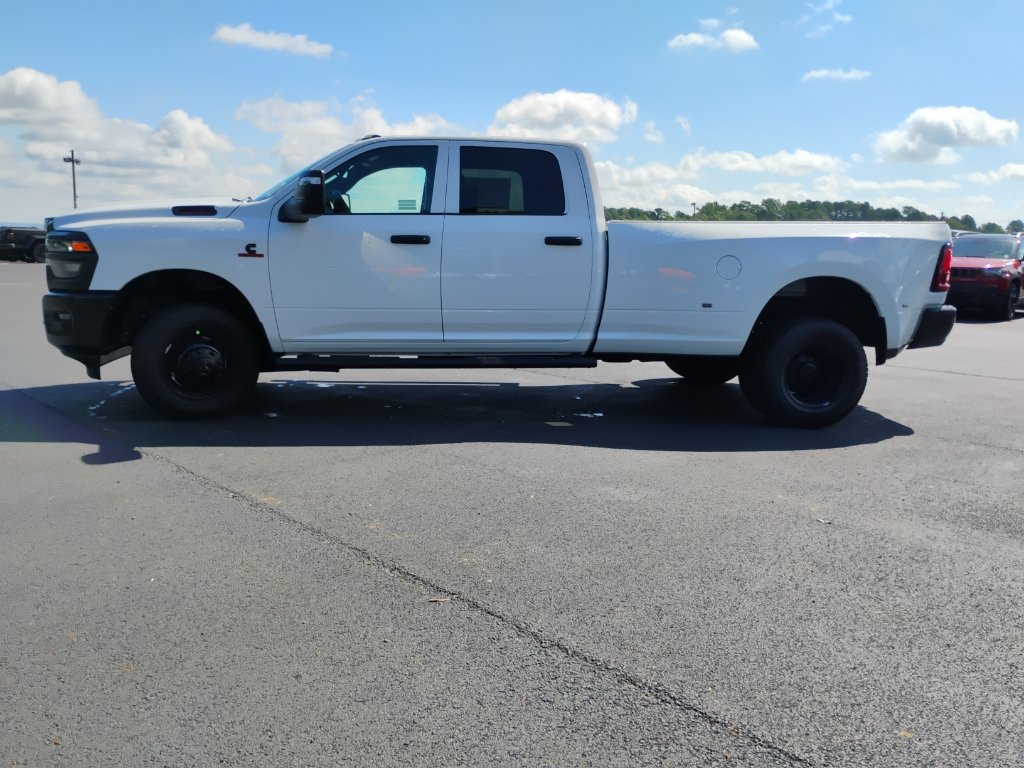 New 2026 RAM 3500 Tradesman AWD/4WD image 8