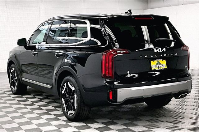 Used 2025 Kia Telluride S AWD/4WD image 3
