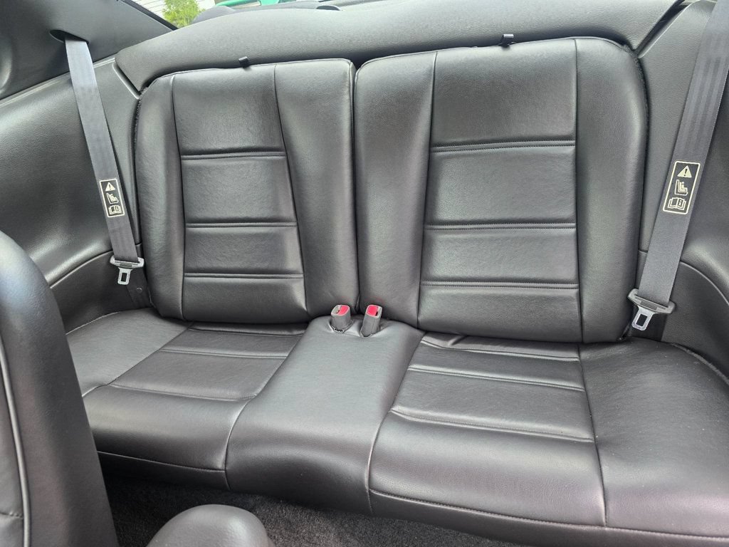 Used 2001 Ford Mustang Premium RWD image 10
