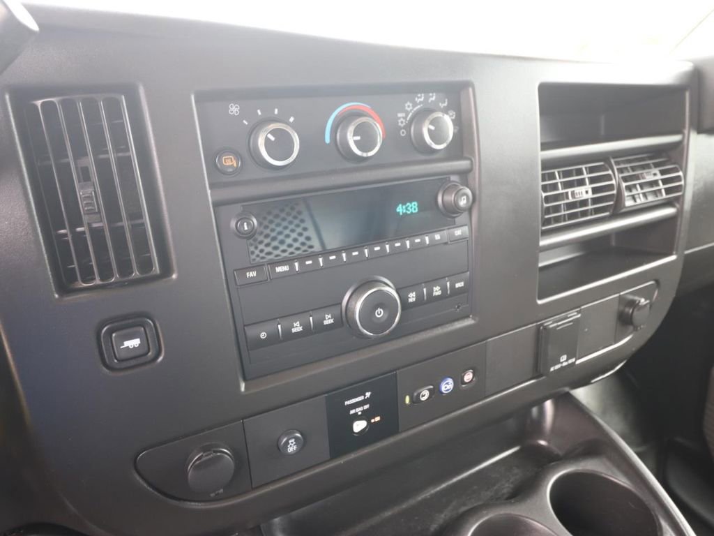 Used 2022 GMC Savana 2500 w/ Driver Convenience Package RWD image 18