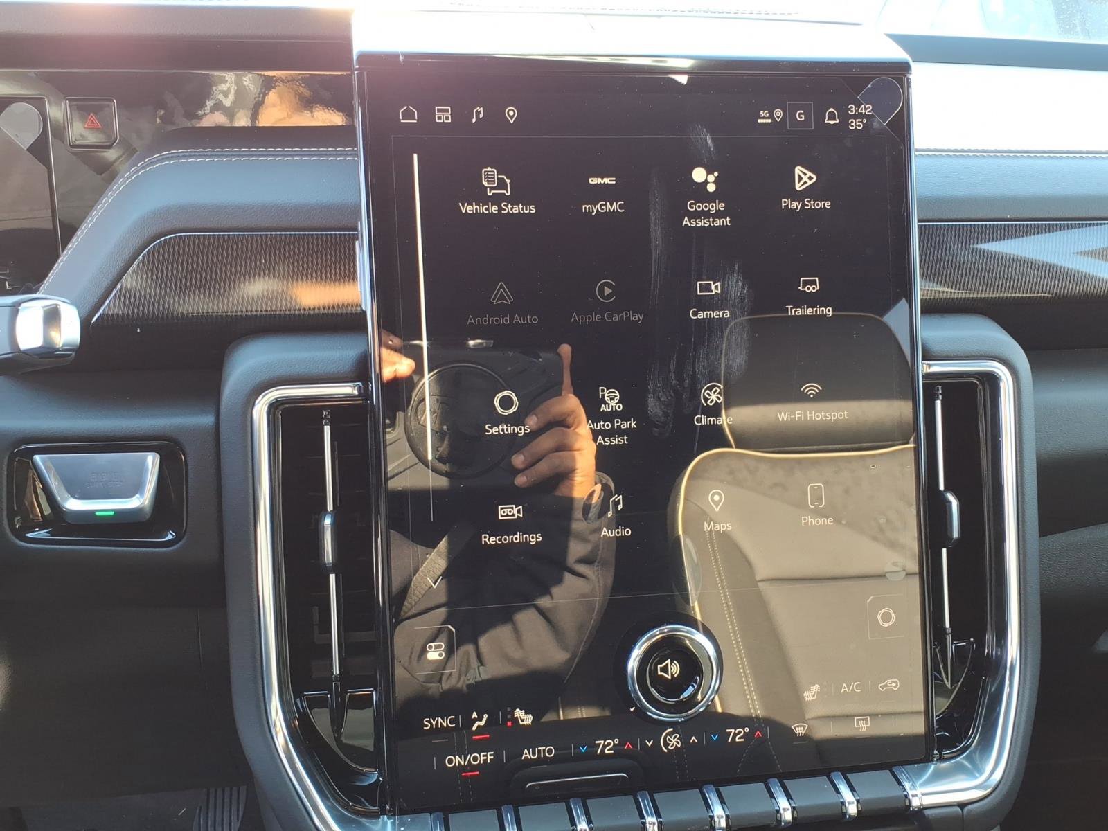 New 2026 GMC Yukon Elevation image 23