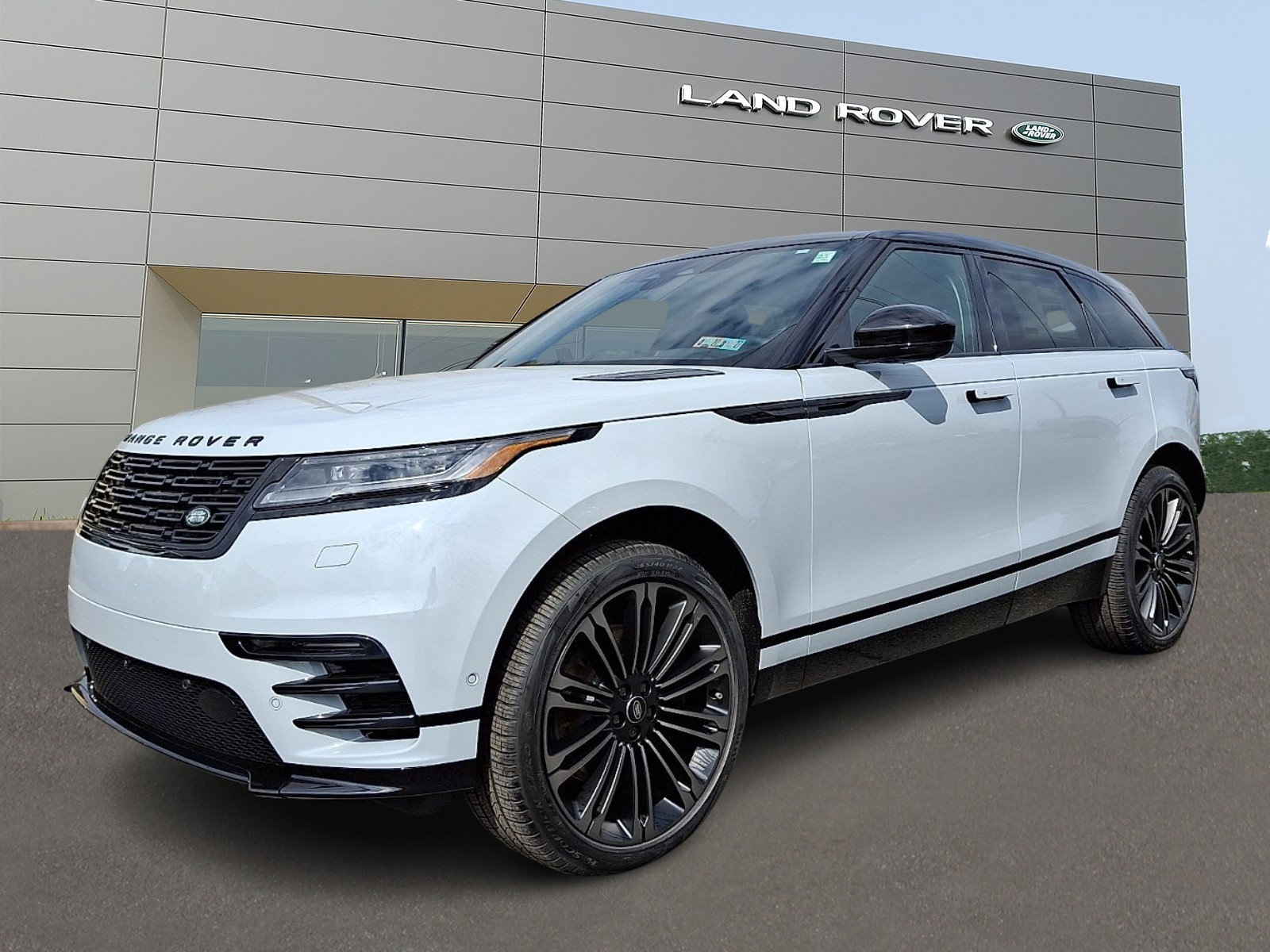 New 2026 Land Rover Range Rover Velar Dynamic SE AWD/4WD image 1