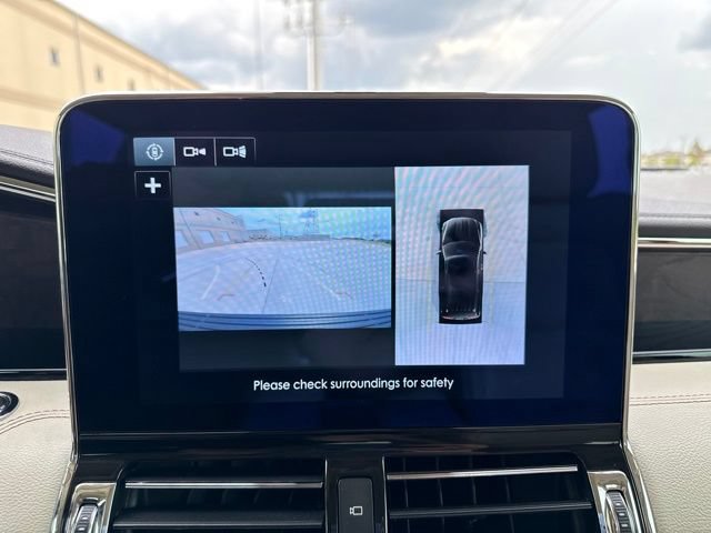 Used 2019 Lincoln Navigator Reserve AWD/4WD image 14