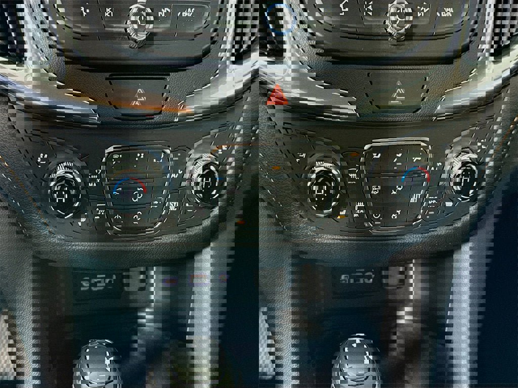 Used 2019 Chevrolet Equinox Premier image 9