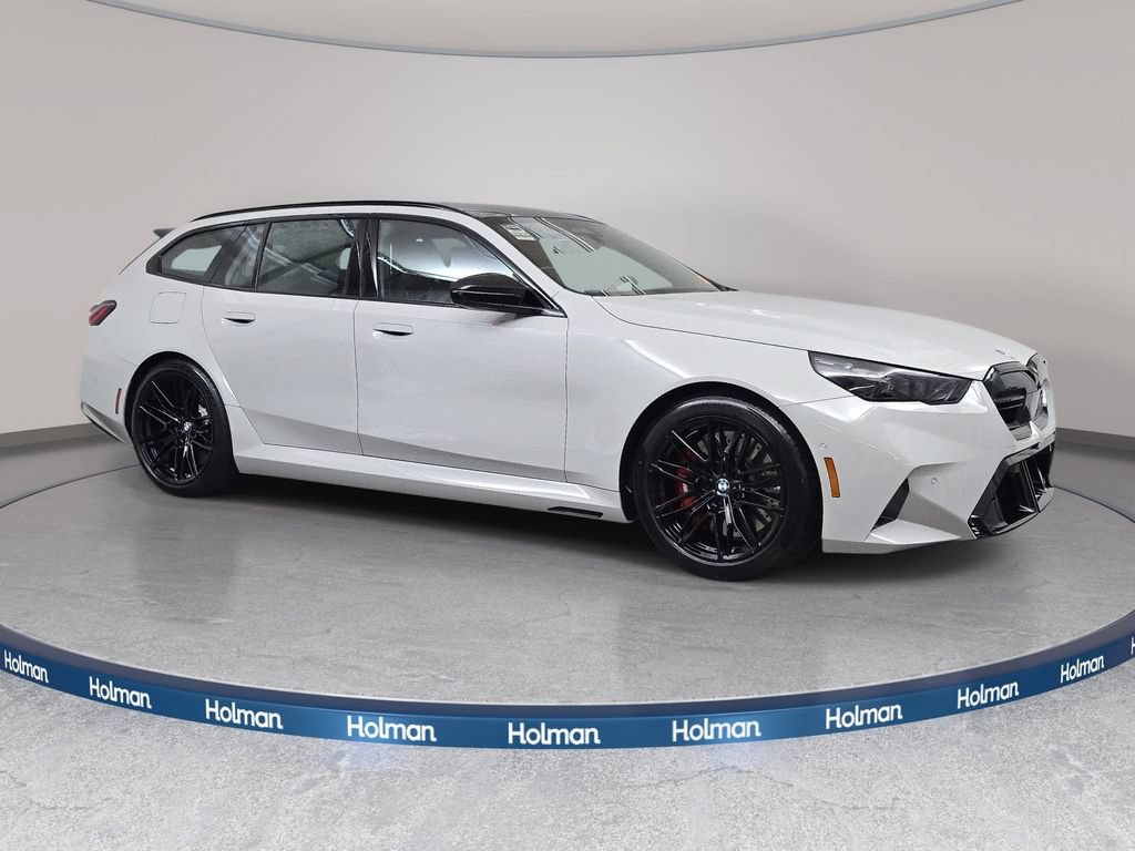 New 2027 BMW M5 Touring AWD/4WD image 3