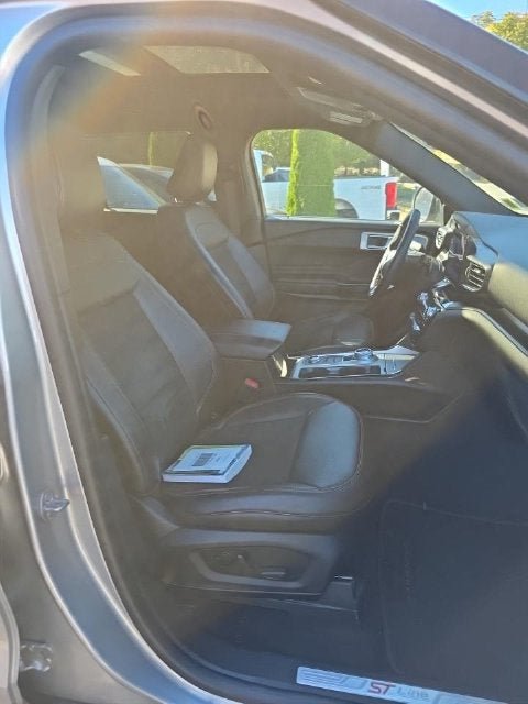 Used 2023 Ford Explorer ST-Line w/ Class IV Trailer Tow Package AWD/4WD image 15