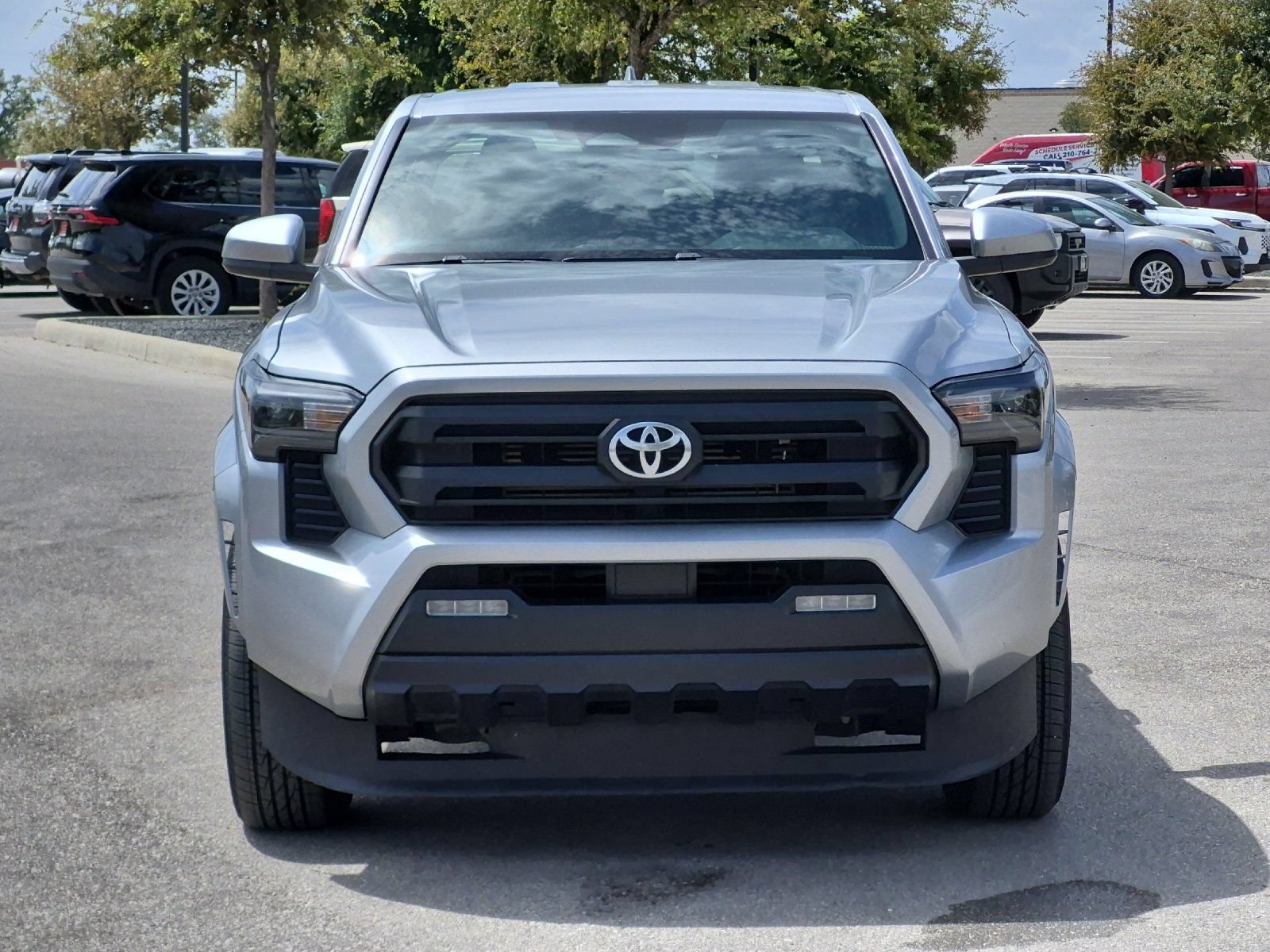Used 2024 Toyota Tacoma SR5 AWD/4WD image 8