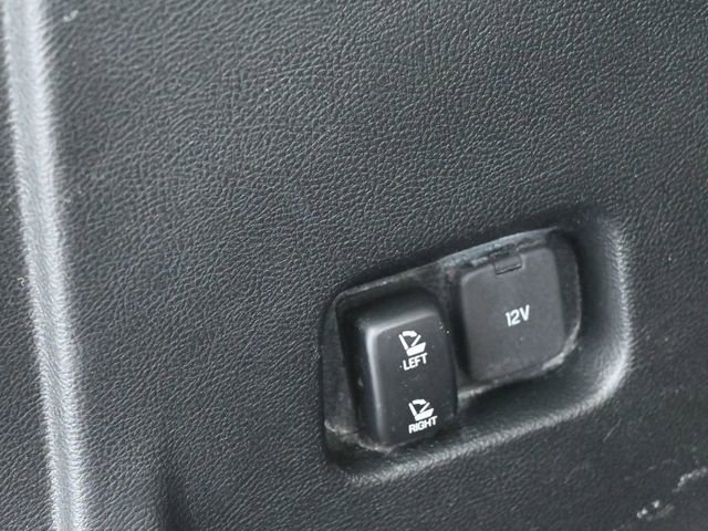 Used 2021 Ford Edge Titanium image 41