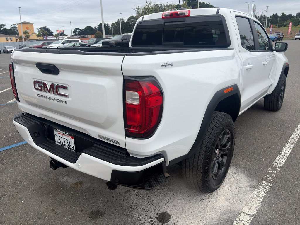 Used 2024 GMC Canyon Elevation w/ Convenience Package AWD/4WD image 18