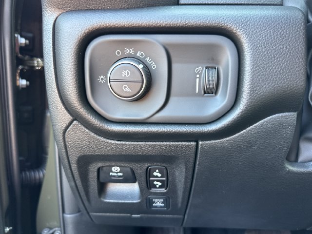 New 2027 RAM 1500 4x4 Crew Cab image 18