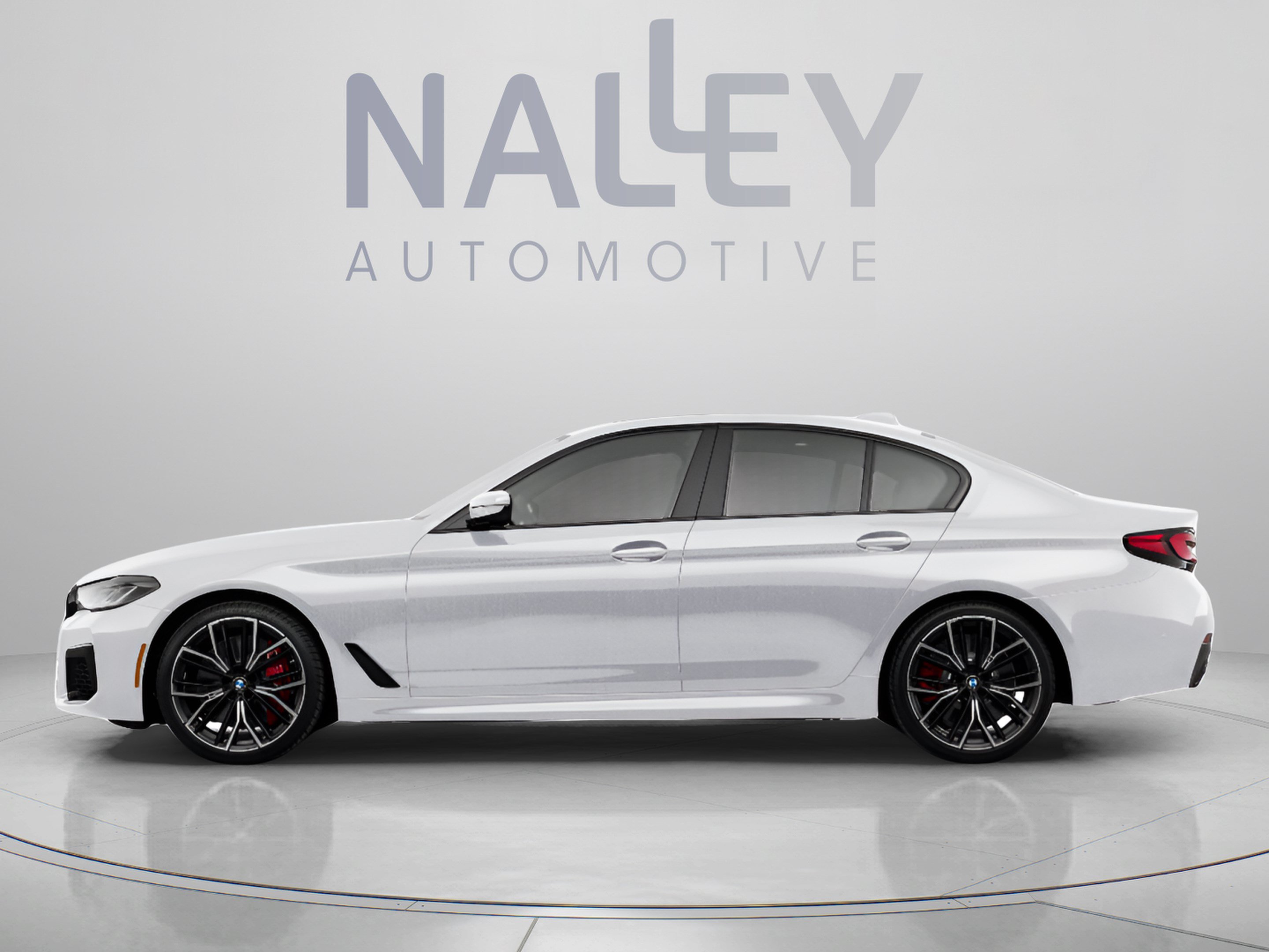 Used 2023 BMW 540i w/ M Sport Package RWD image 3