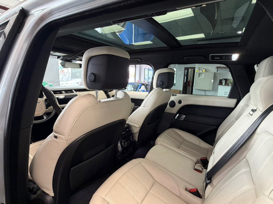 Used 2021 Land Rover Range Rover Sport HSE Silver Edition AWD/4WD image 31