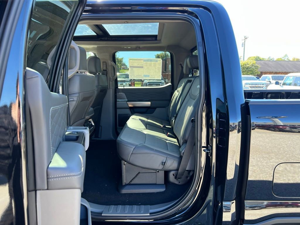 New 2026 Ford F250 Platinum w/ Platinum Plus Package image 17
