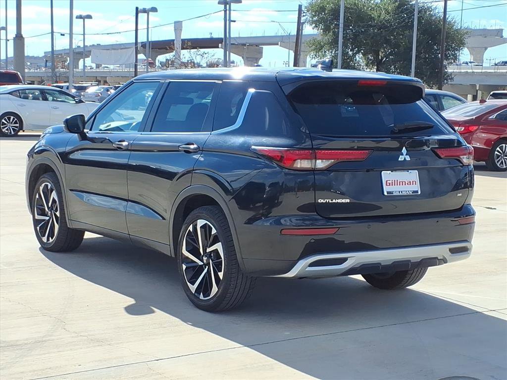 Used 2023 Mitsubishi Outlander SE image 7